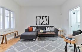 10-zimmer haus in der stadt in York, Kanada. C$1 289 000