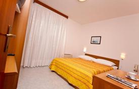 29-zimmer villa 1600 m² in Pula, Kroatien. Price on request