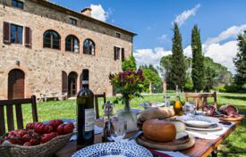 12-zimmer villa 920 m² in Montalcino, Italien. 1 550 000 €