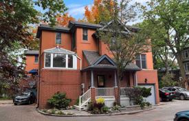 3-zimmer haus in der stadt in Old Toronto, Kanada. C$1 780 000