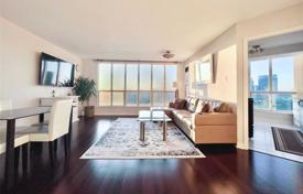 1-zimmer wohnung in Lake Shore Boulevard West, Kanada. C$851 000