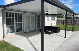 Haus in der Stadt – Homestead, Florida, Vereinigte Staaten. $675 000