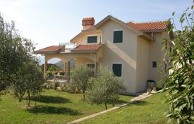 4-zimmer haus in der stadt 157 m² in Kavač, Montenegro. 685 000 €