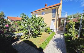 9-zimmer haus in der stadt 250 m² in Malinska, Kroatien. 710 000 €