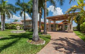 Wohnung – Surfside, Florida, Vereinigte Staaten. 3 950 €  pro Woche
