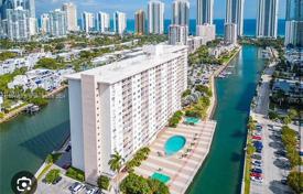 Eigentumswohnung – Sunny Isles Beach, Florida, Vereinigte Staaten. $270 000