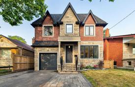 Haus in der Stadt – Etobicoke, Toronto, Ontario,  Kanada. C$2 042 000