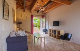 Villa 300 m² in Arles, Frankreich. 2 500 000 €