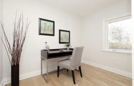 4-zimmer haus in der stadt in North York, Kanada. C$2 051 000