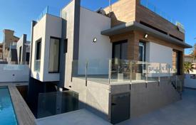 4-zimmer villa 310 m² in Torrevieja, Spanien. 940 000 €